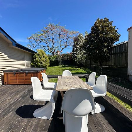 Dream Home In Central Of Rotorua With Spa Pool Exterior foto